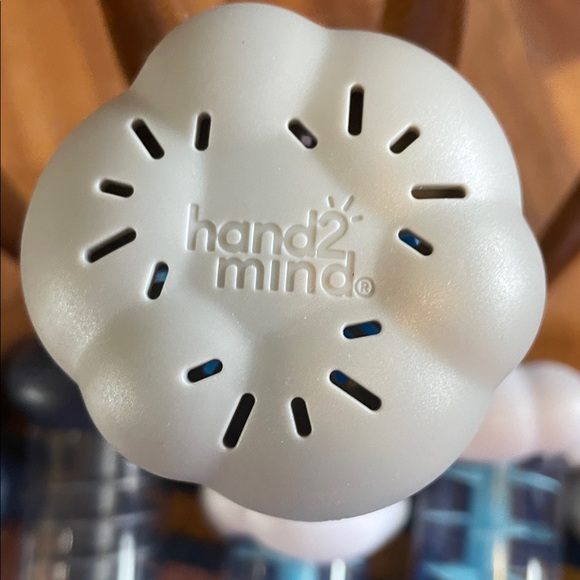 Hand2Mind Baby's Sounds Of Rain Sensory Tubes. Lot of 8. NWOT. - Picture 5 of 7